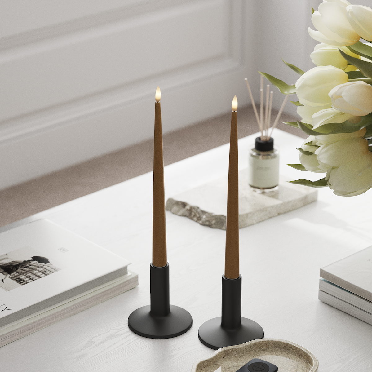 Deluxe Homeart LED Kertelys med Lak, 2 stk 28 cm Karry LED kertelys 1